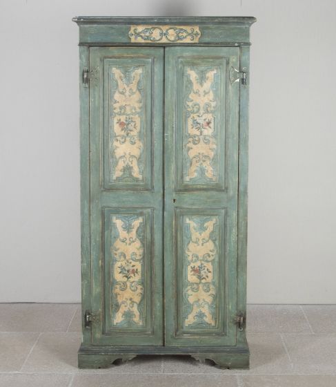 19th Century Swedish Corner Cupboard - CU1424222 | Lorfords Antiques